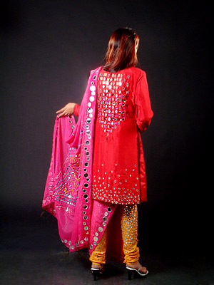 Collection: Saundarya Lahri Pawandham